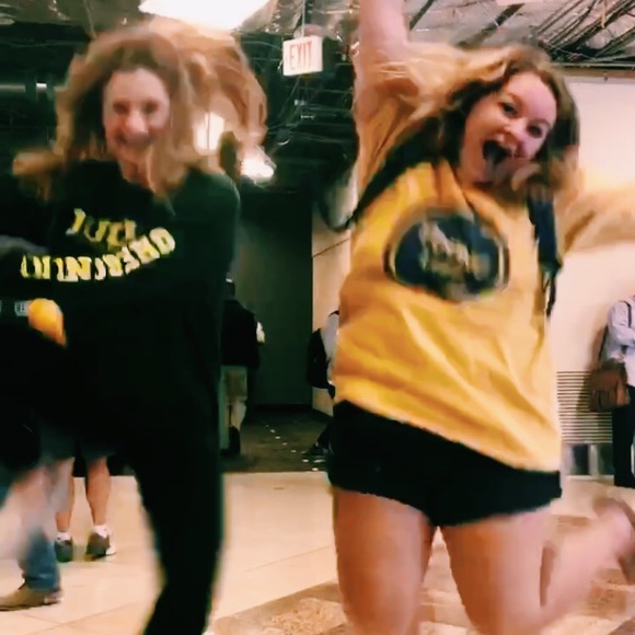 Meet your Posher, Rachel - Picture 2 of 2